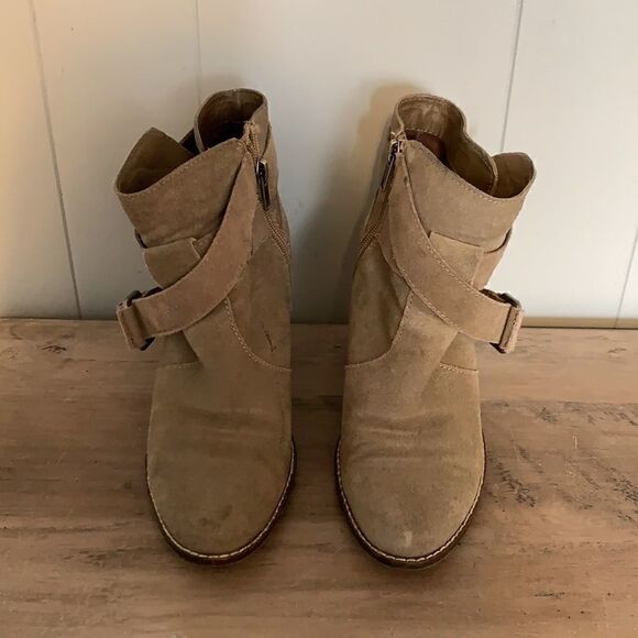 Dolce Vita Taupe Suede Booties Size 7 - Picture 2 of 4
